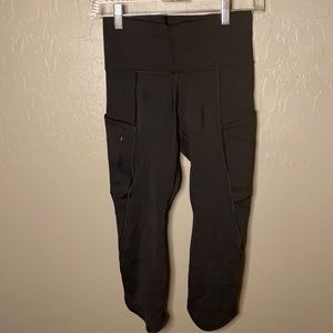 Athleta Capri leggings